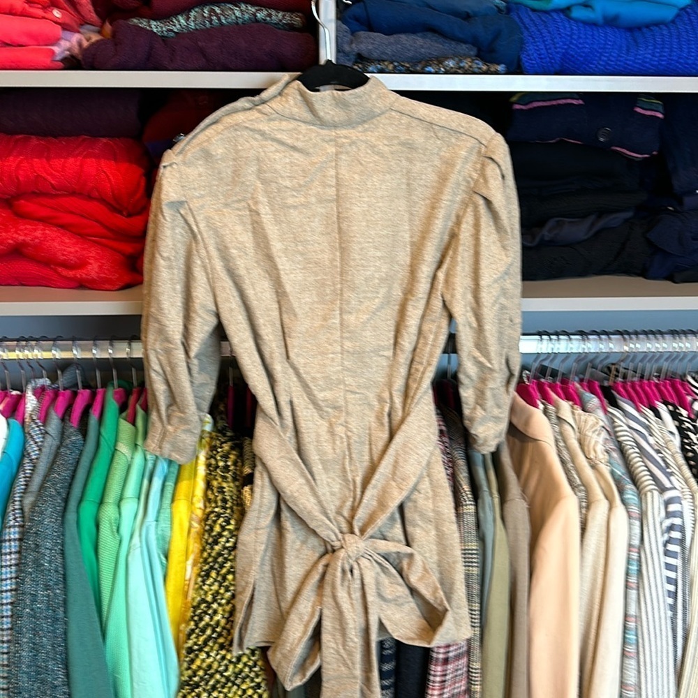 Zara tan 3/4 quarter length sleeve top size XS